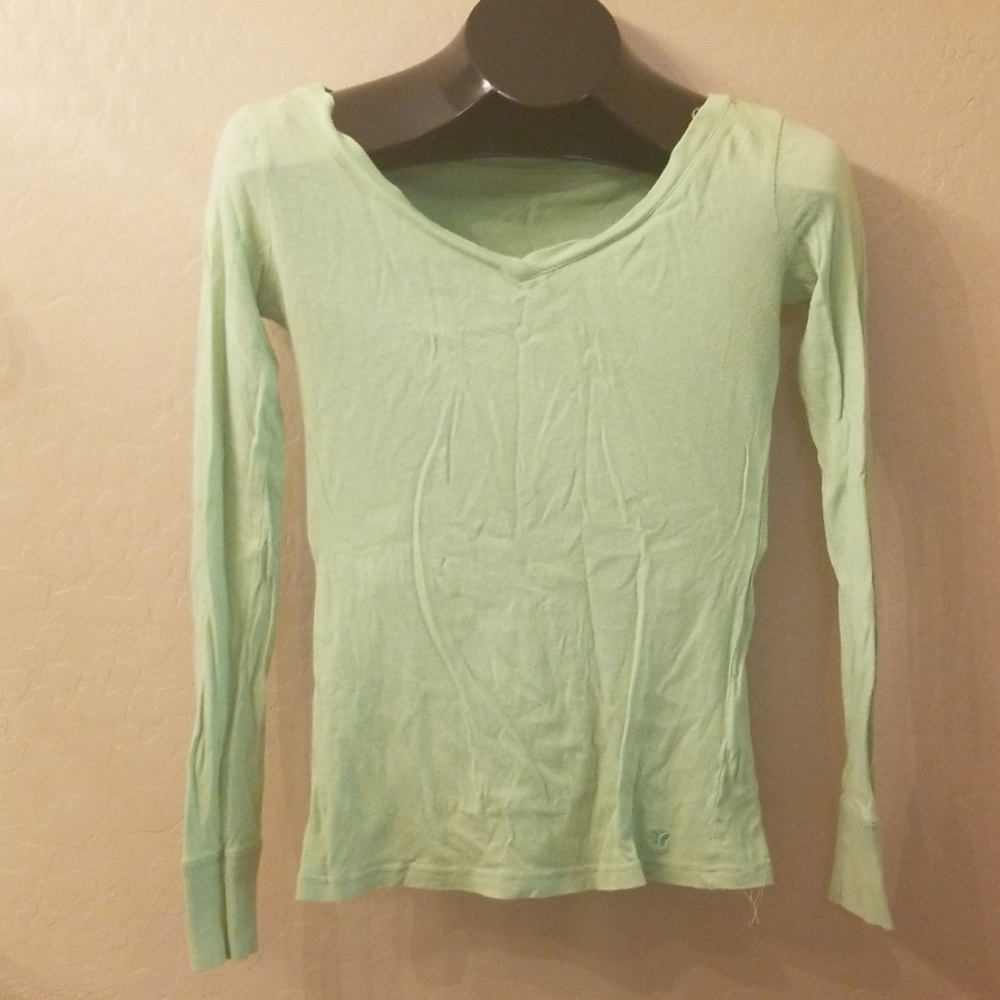 Green aeropostale long sleeve shirt